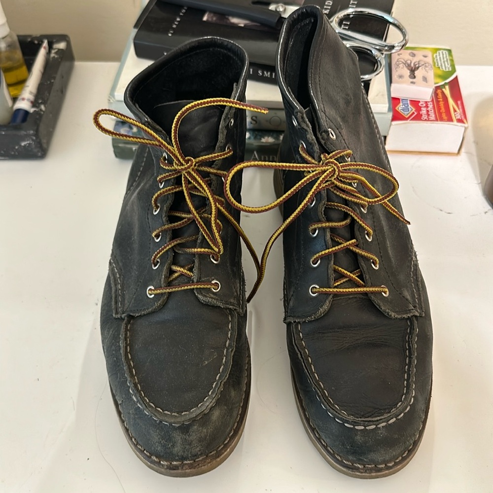 Red Wing classic moc sz9 black